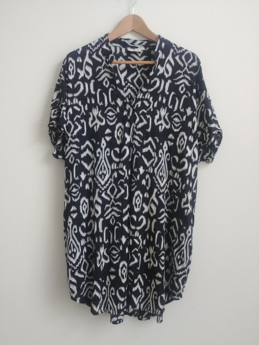 Alchemy One Size designed in Canada 100% rayon lightweight cover tunic top